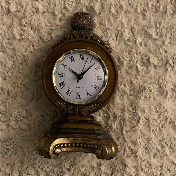 Other - ✨Classic Clock✨